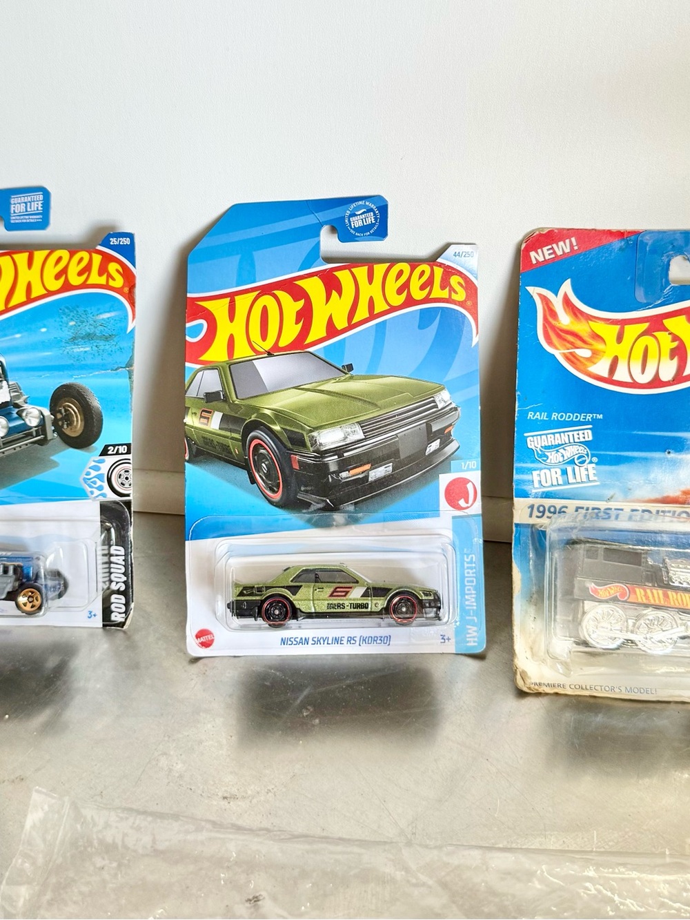 🎉Hot wheels Nissan Skyline RS Green Die-Cast Toy Car - Kids Toys